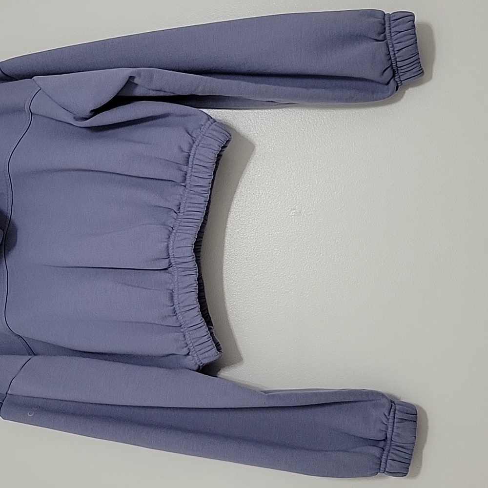 ALO Yoga Lavender Cropped Hoodie Pullover - Picture 7 of 8